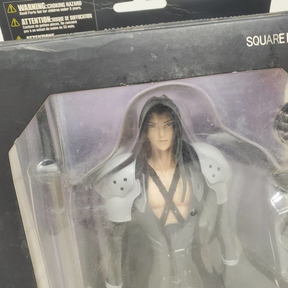 Final Fantasy VII Advent Children Play Arts  Sephiroth  Action Figure NEW - Picture 2 of 5